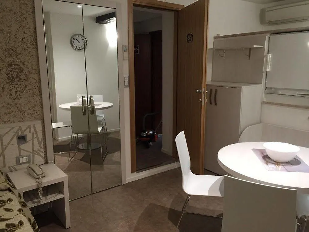 Hotel Holiday- Alla Finestrella Bologna