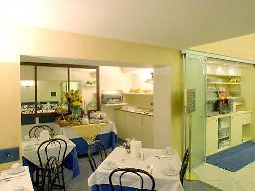 Hotel Holiday- Alla Finestrella Bologna 3*,  Italy