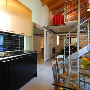 Apartment Getthekey Boldrini Lofts