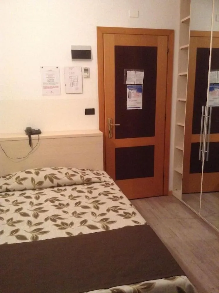 Hotel Holiday- Alla Finestrella Bologna
