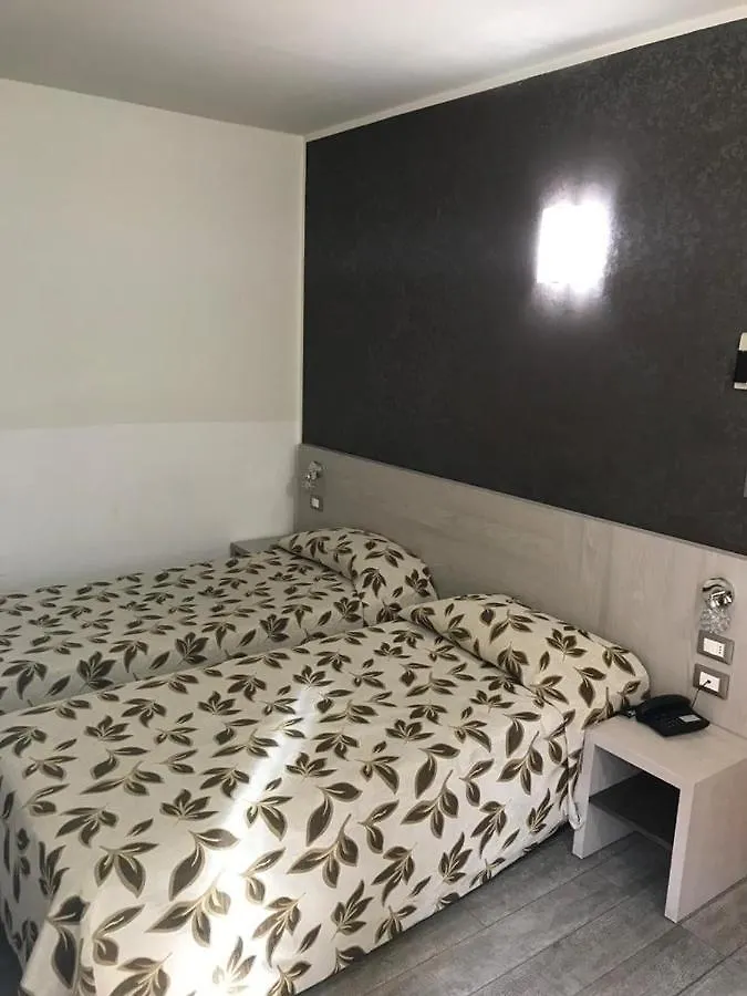 Hotel Holiday- Alla Finestrella Bologna