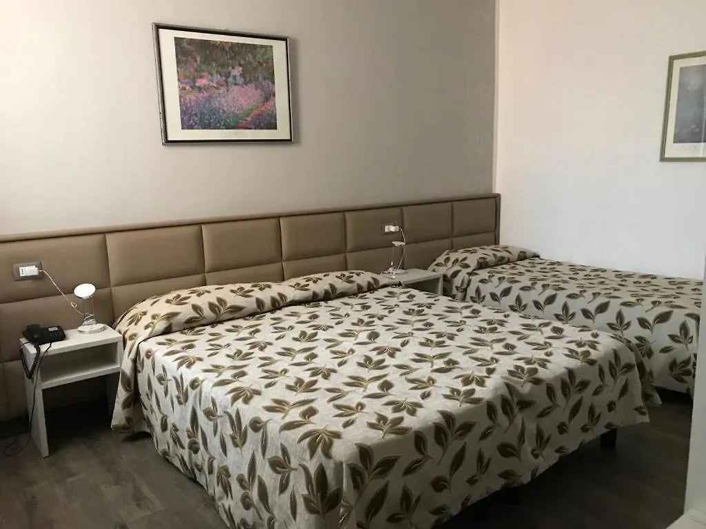 ***  Hotel Holiday- Alla Finestrella Bologna Italy