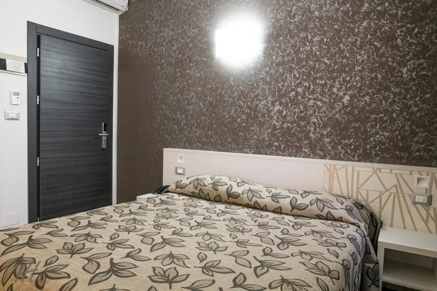 Hotel Holiday- Alla Finestrella Bologna