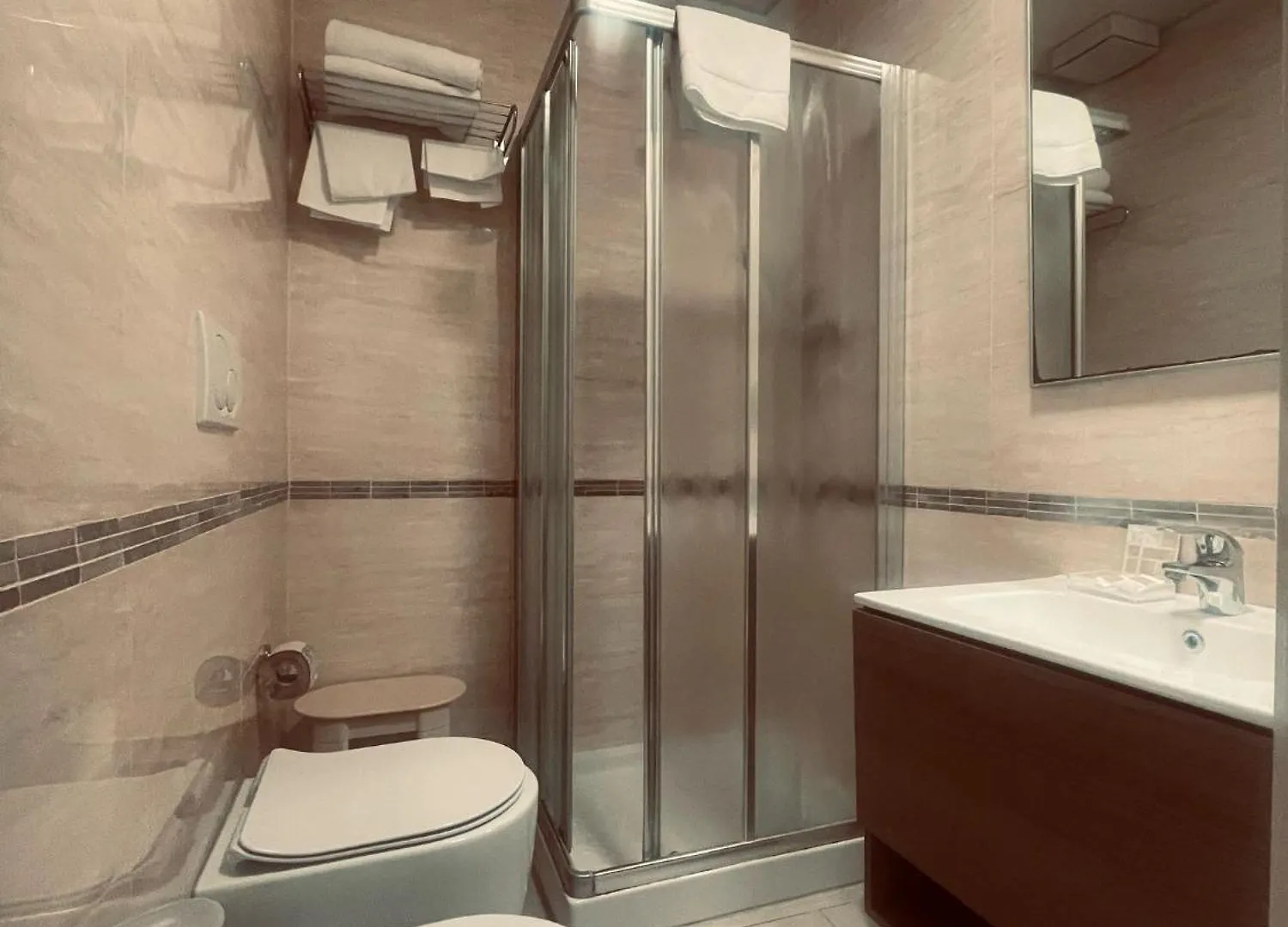 Hotel Holiday- Alla Finestrella Bologna