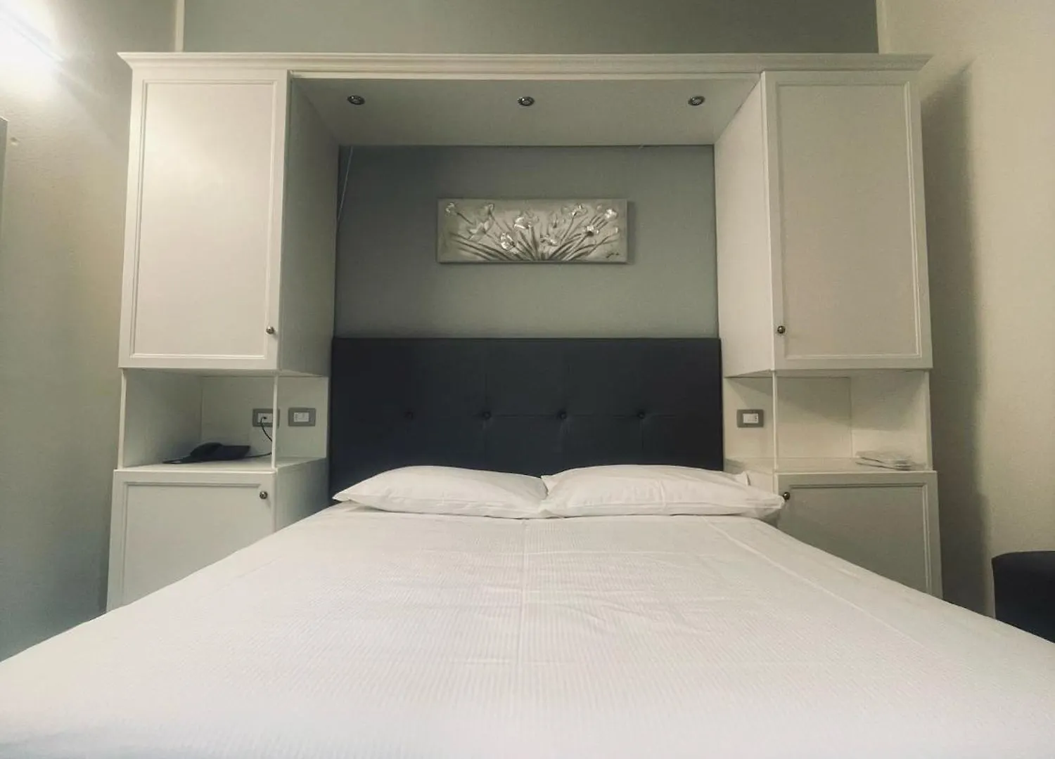 Hotel Holiday- Alla Finestrella Bologna 3*,  Italy
