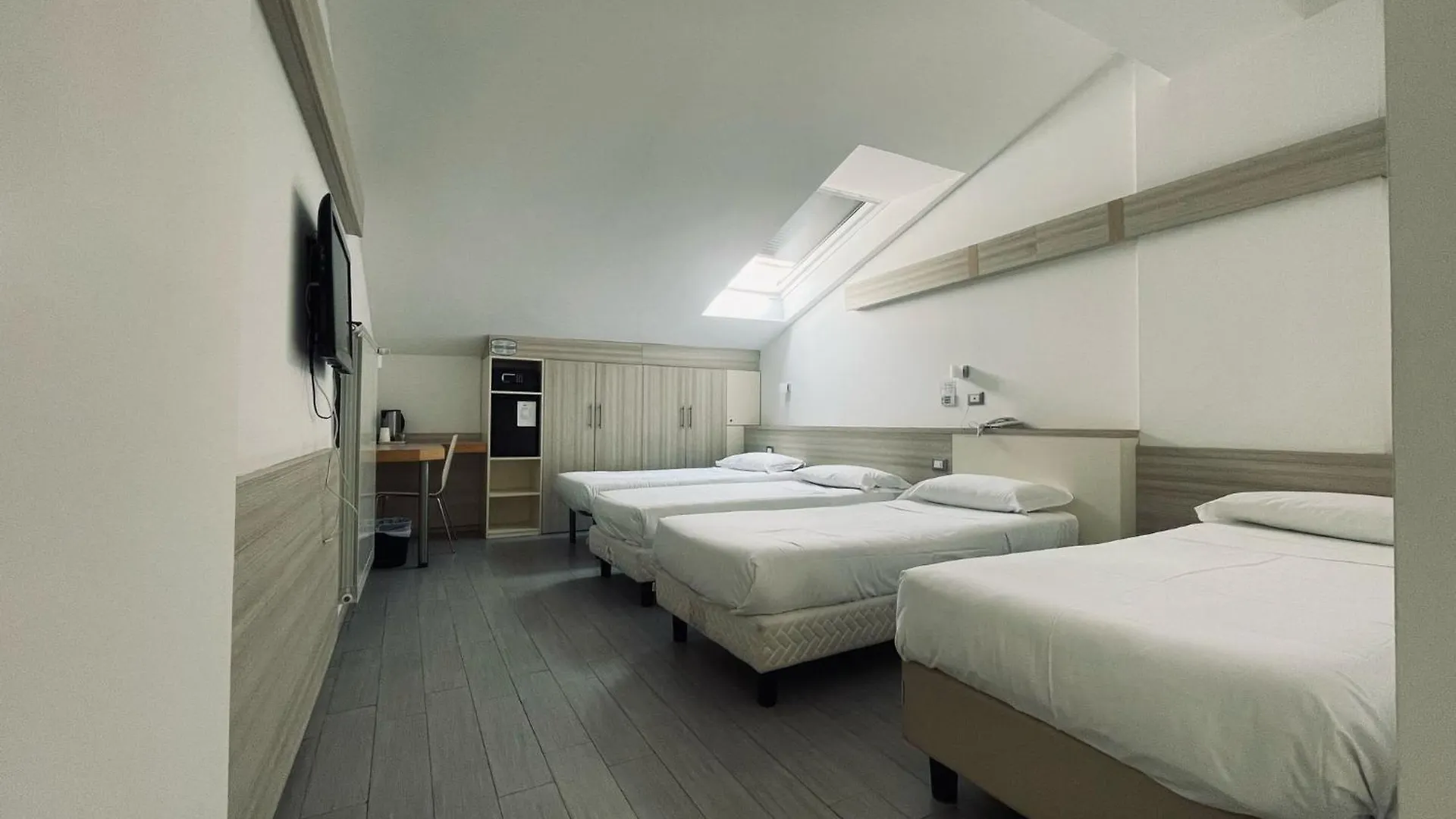 Hotel Holiday- Alla Finestrella Bologna